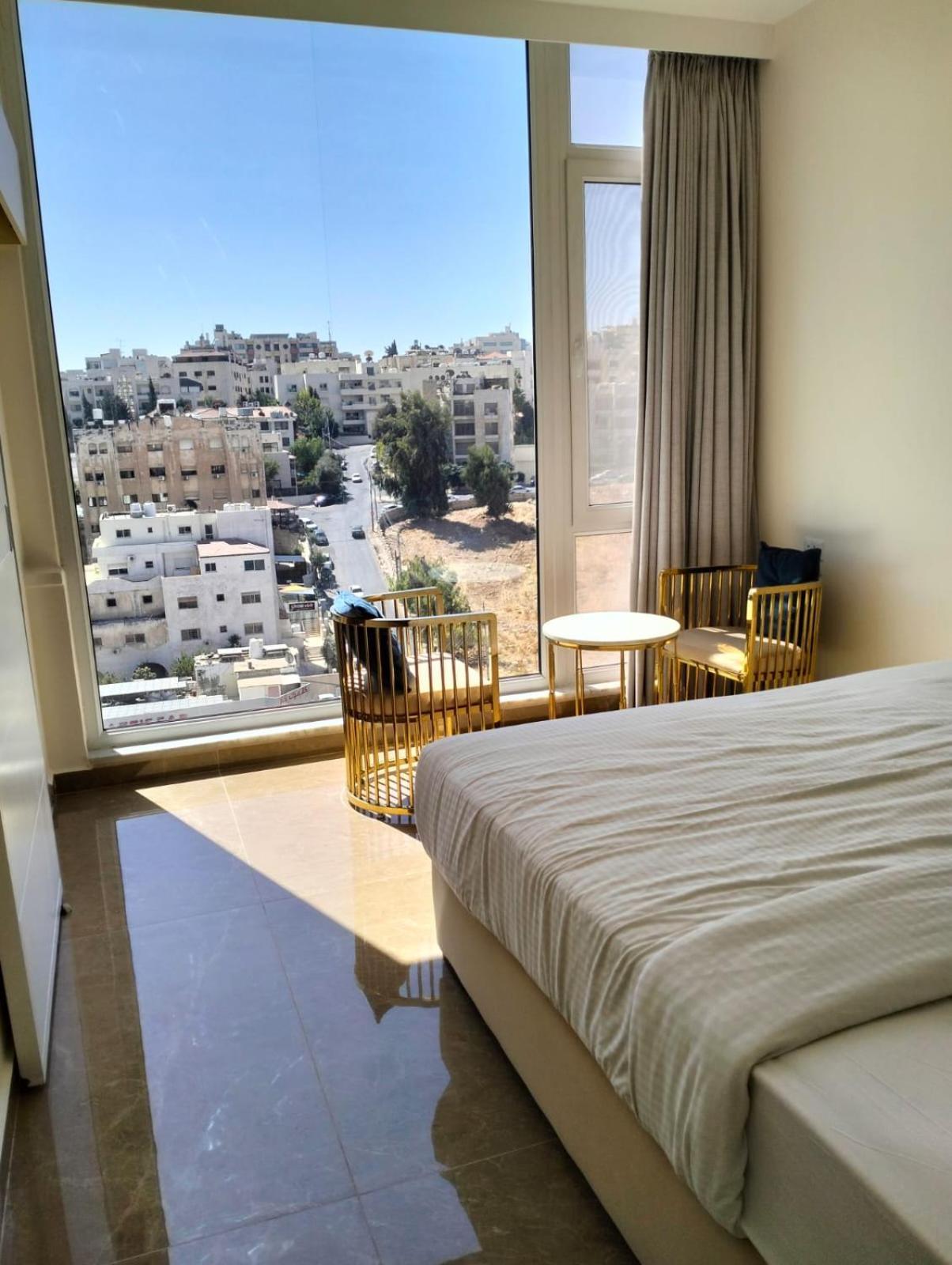 Janty * Amman