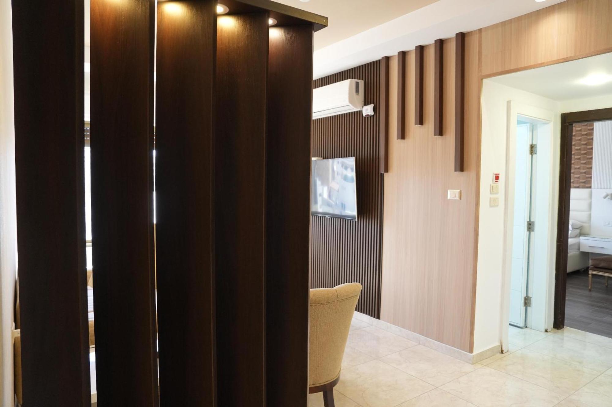 Janty Apartment *