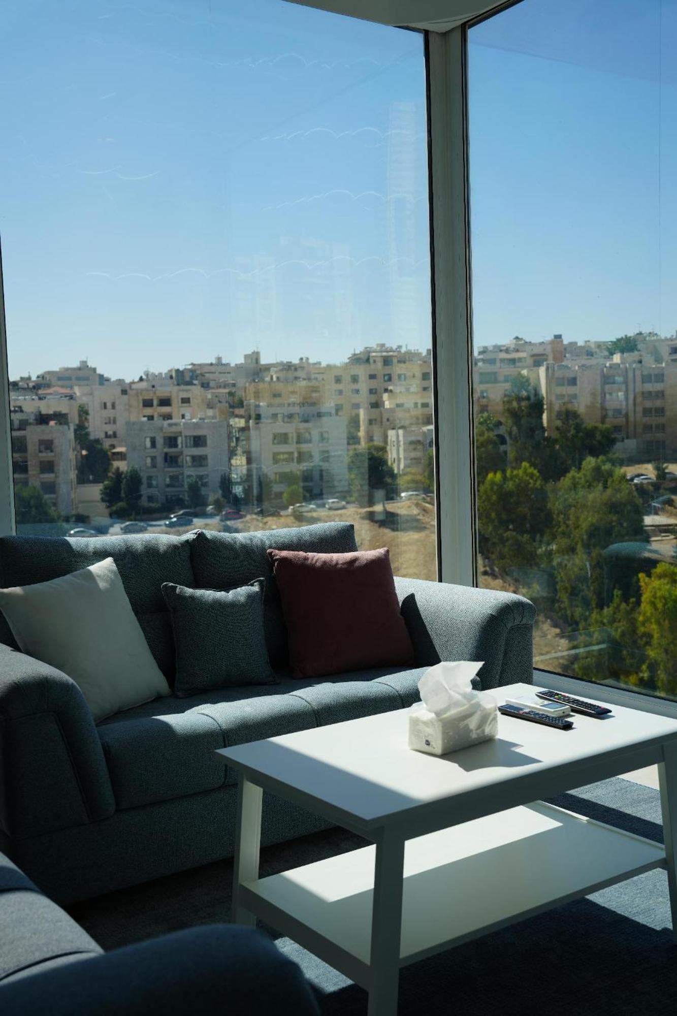Janty * Amman